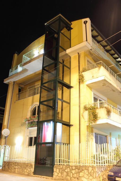 أغروبولي B&B I Fiori Del Mare المظهر الخارجي الصورة